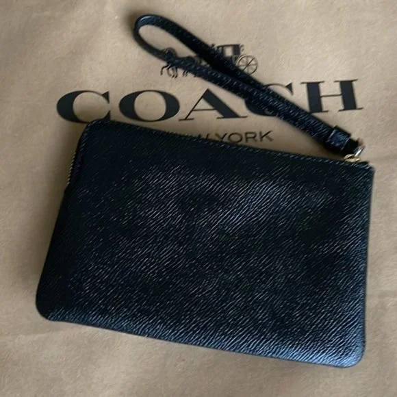 Coach Corner Zip Wristlet Black Leather - Picture 2 of 16